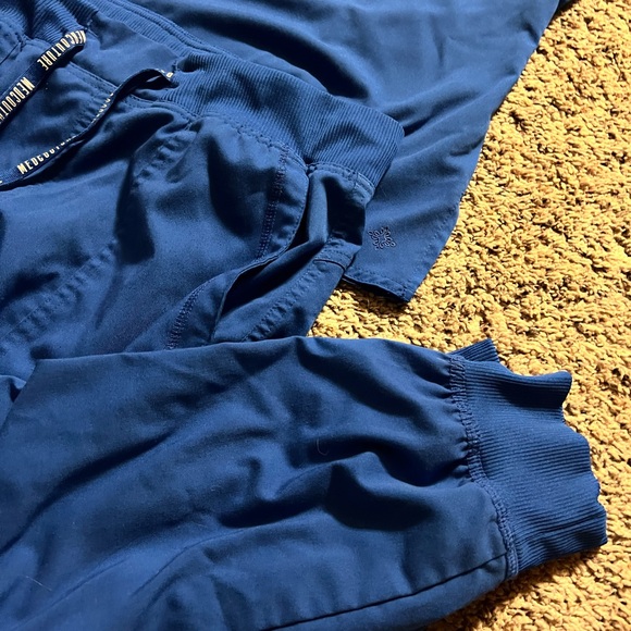 Scrub set - Picture 6 of 6